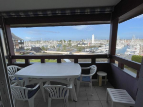 Confortable appartement 4 pers. avec terrasse, piscine et parking à Arzon - FR-1-775-8